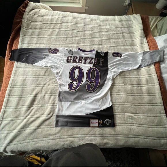 Authentic Los Angeles Kings ‘Burger King’ 1996 Jersey Mitchell and Ness - Picture 2 of 10